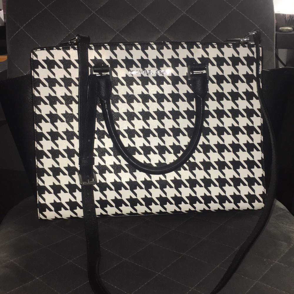 HERRINGBONE MICHAEL KORS BAG